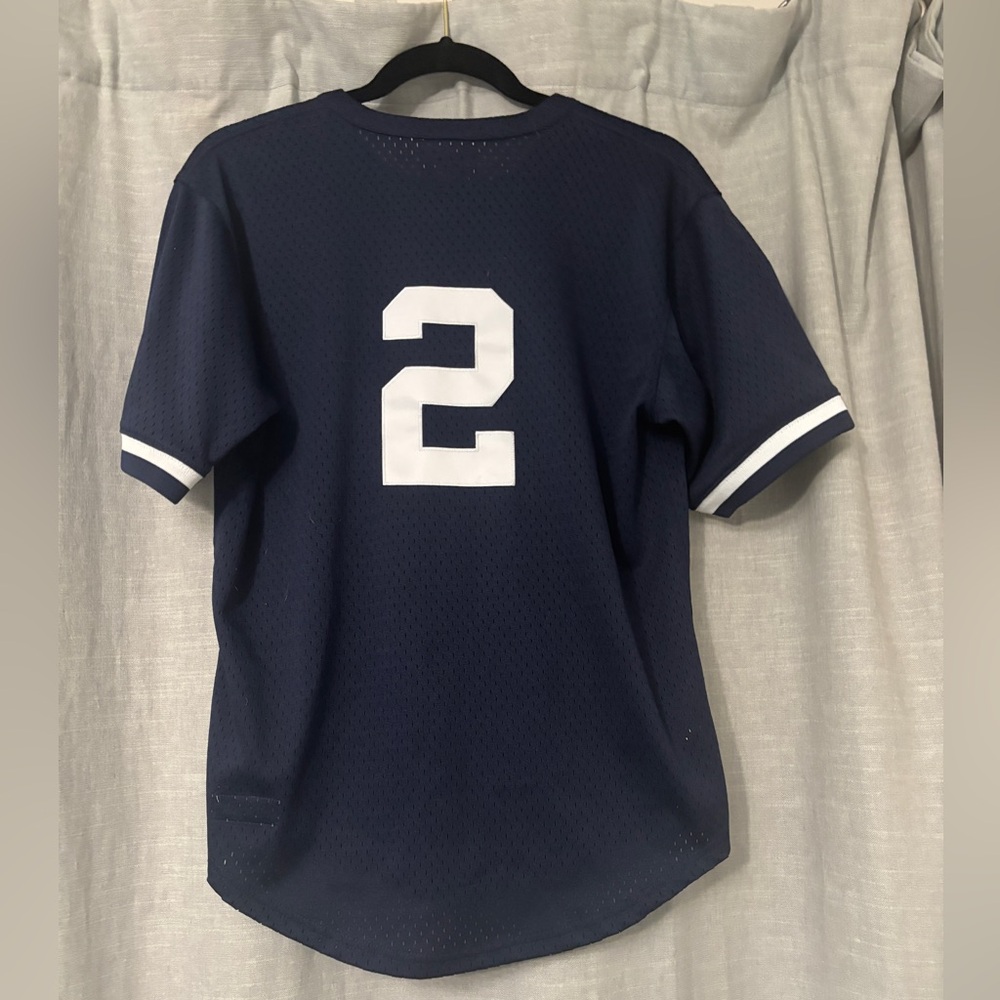 Yankees Jeter Mesh Jersey YOUTH - LIKE NEW - Picture 2 of 7